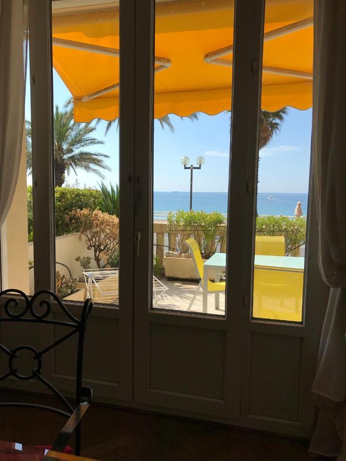 Plage Du Midi Кан Екстериор снимка