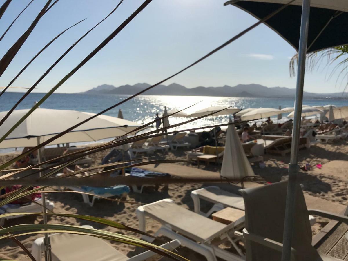 Plage Du Midi Кан Екстериор снимка